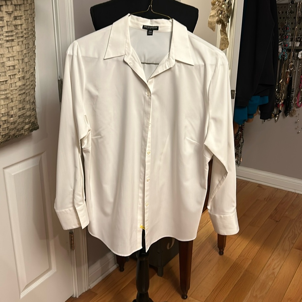 White blouse  Doc & Amelia Premier 2X